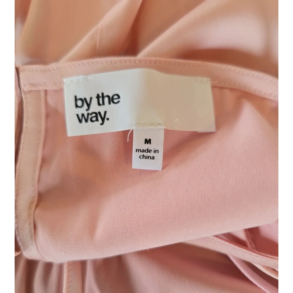 Superdown By The Way Camisole Size Medium Lace Trim Pink Cross Back Buttons